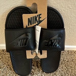 Nike Men's Benassi Just Do It Athletic Sandal